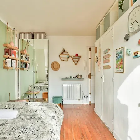Guestready - Charming Studio In The 18Th Arr Apartment *