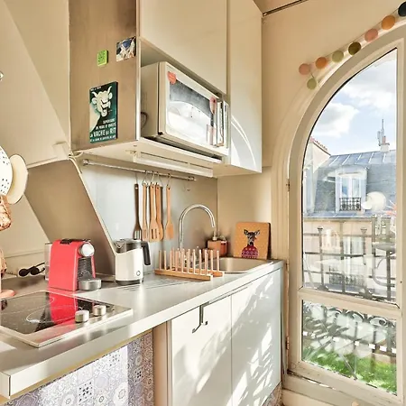 Guestready - Charming Studio In The 18Th Arr *