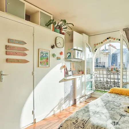 Guestready - Charming Studio In The 18Th Arr * פריז